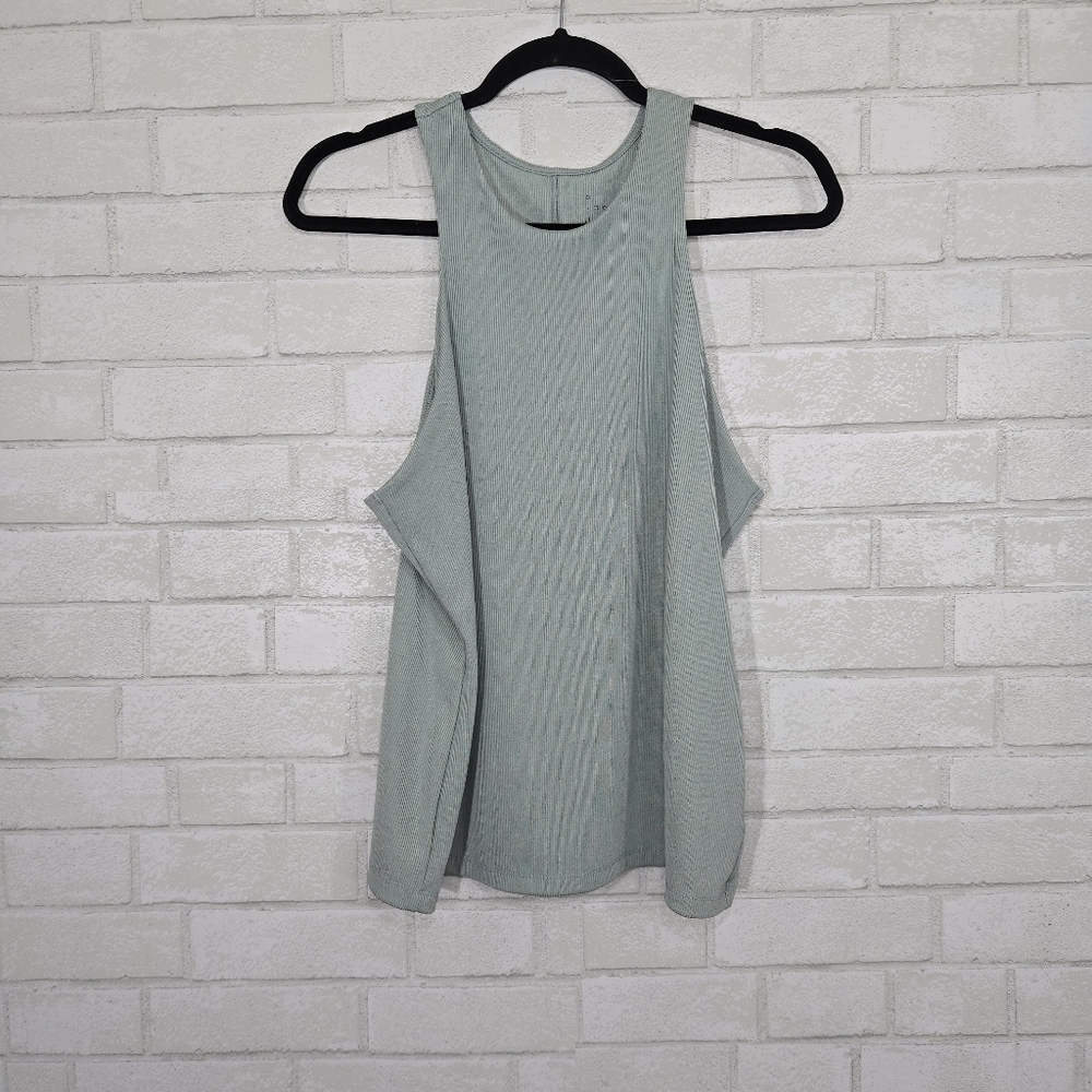 a‎ new day tank